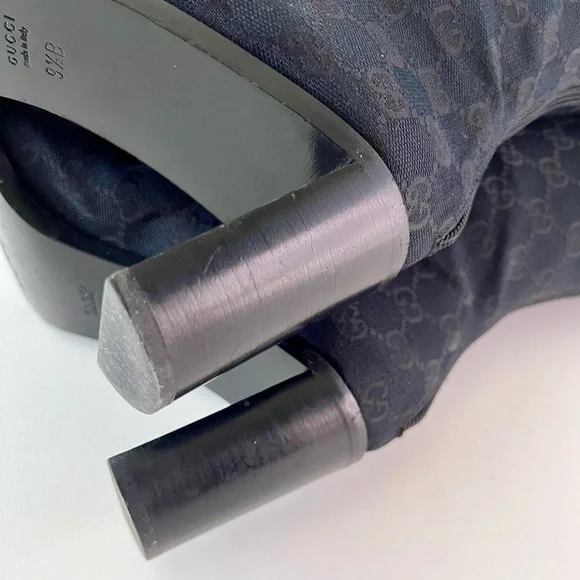 GUCCI || Vintage Y2K GG Monogram Canvas Square Toe Block Heel Knee High Boots - Picture 14 of 16